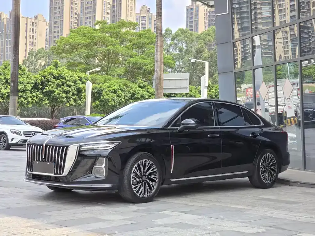 Hongqi H5 — фото 1