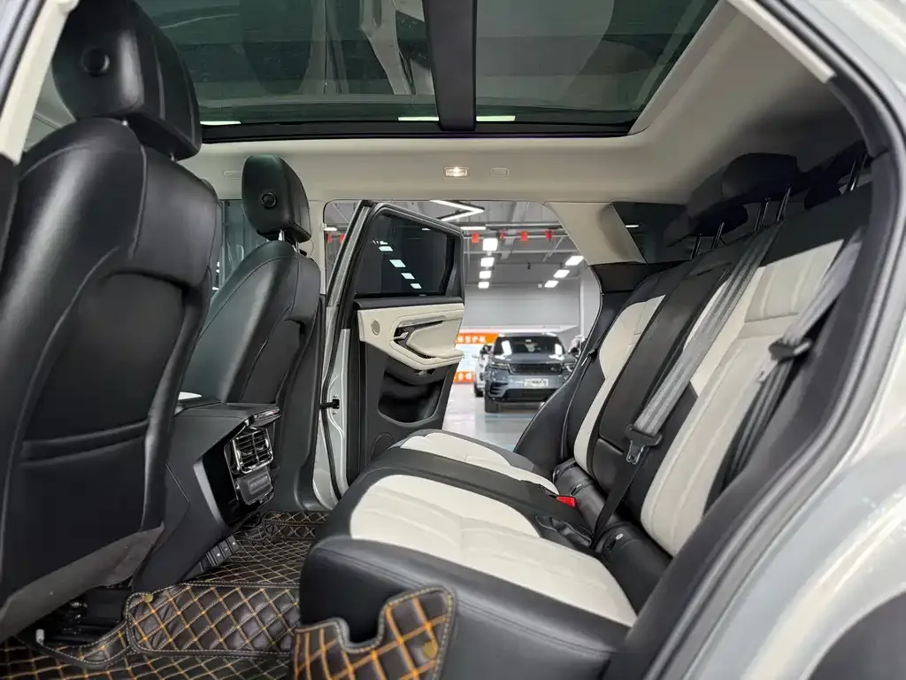 Land Rover Evoque — фото 8