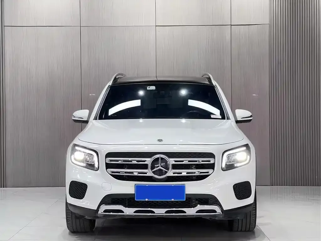 Mercedes-Benz GLB — фото 2