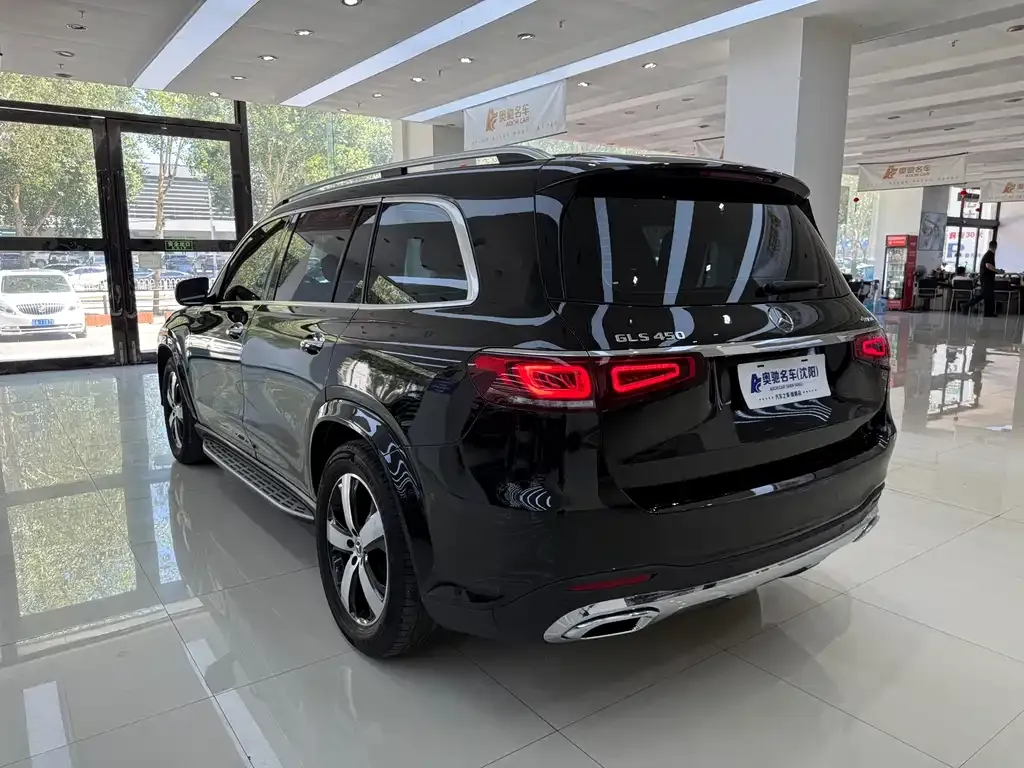 Mercedes-Benz GLS — фото 4