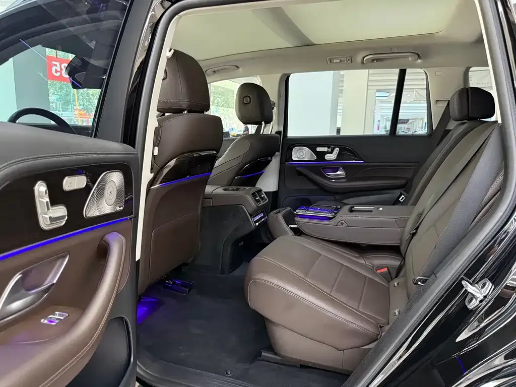 Mercedes-Benz GLS — фото 8