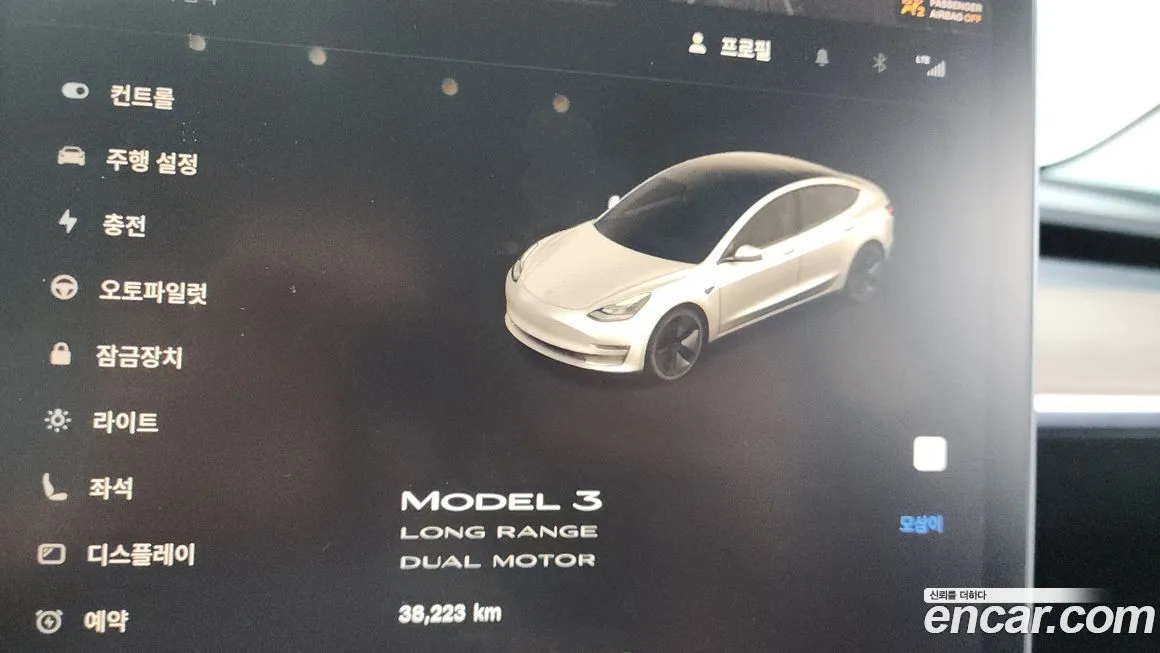 Tesla Model 3 — фото 8