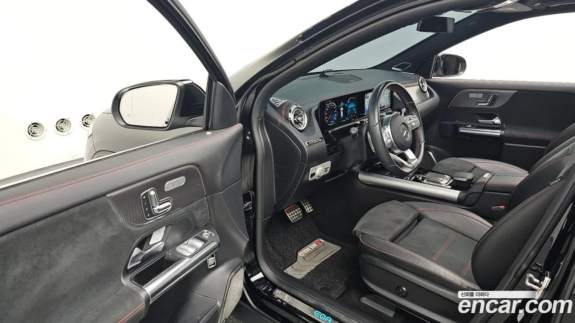 Mercedes-Benz EQA — фото 10
