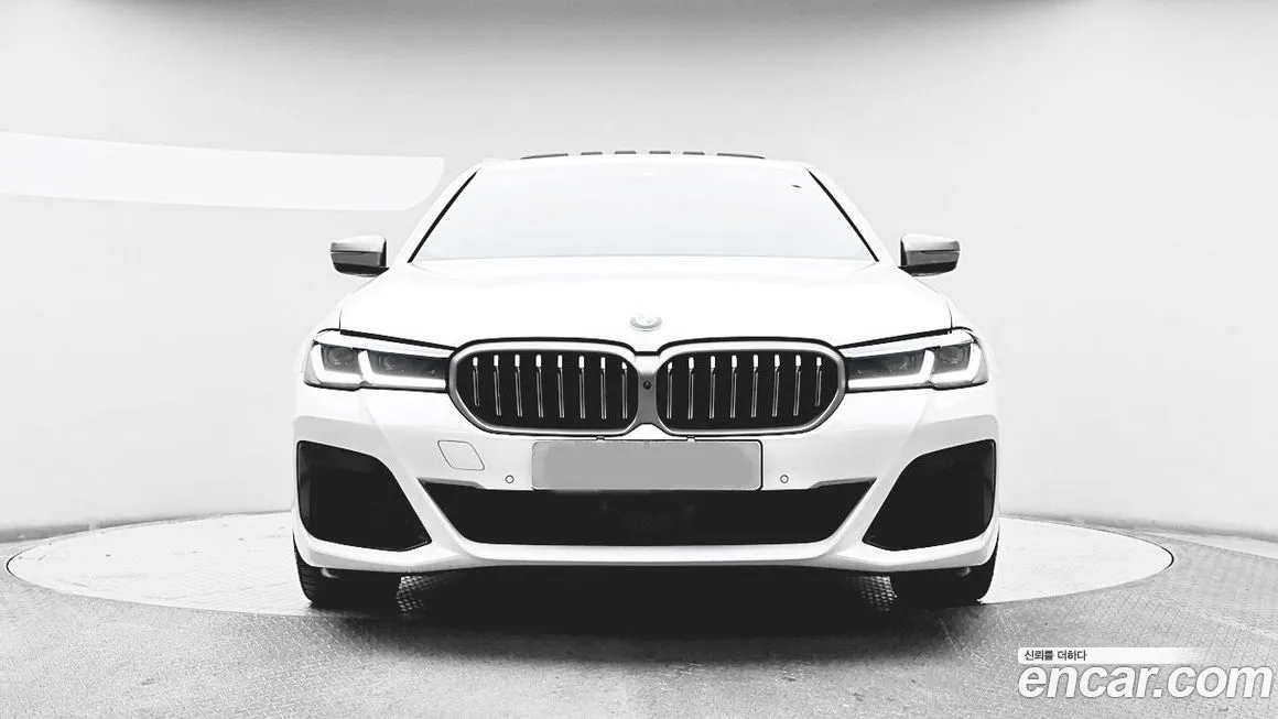 BMW 5-Series — фото 3