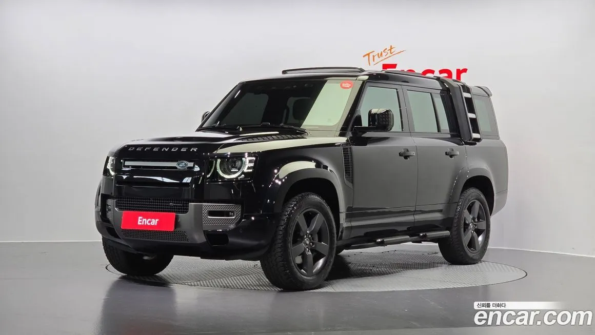Land Rover Defender — фото 1