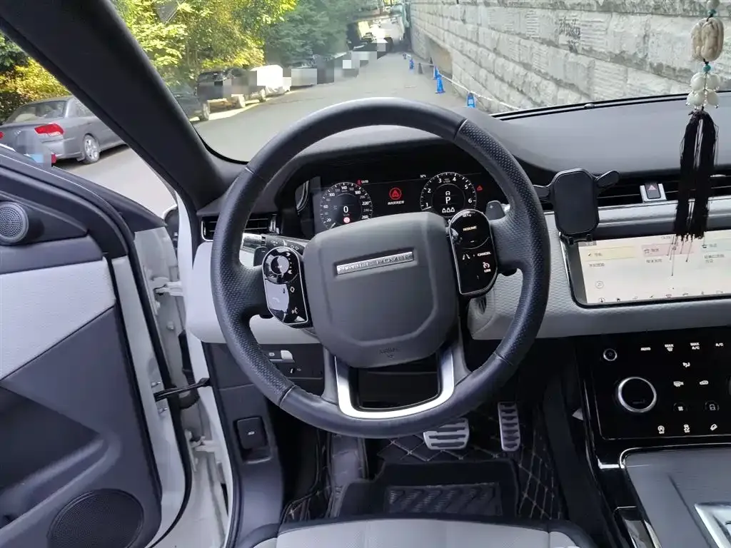 Land Rover Evoque — фото 3