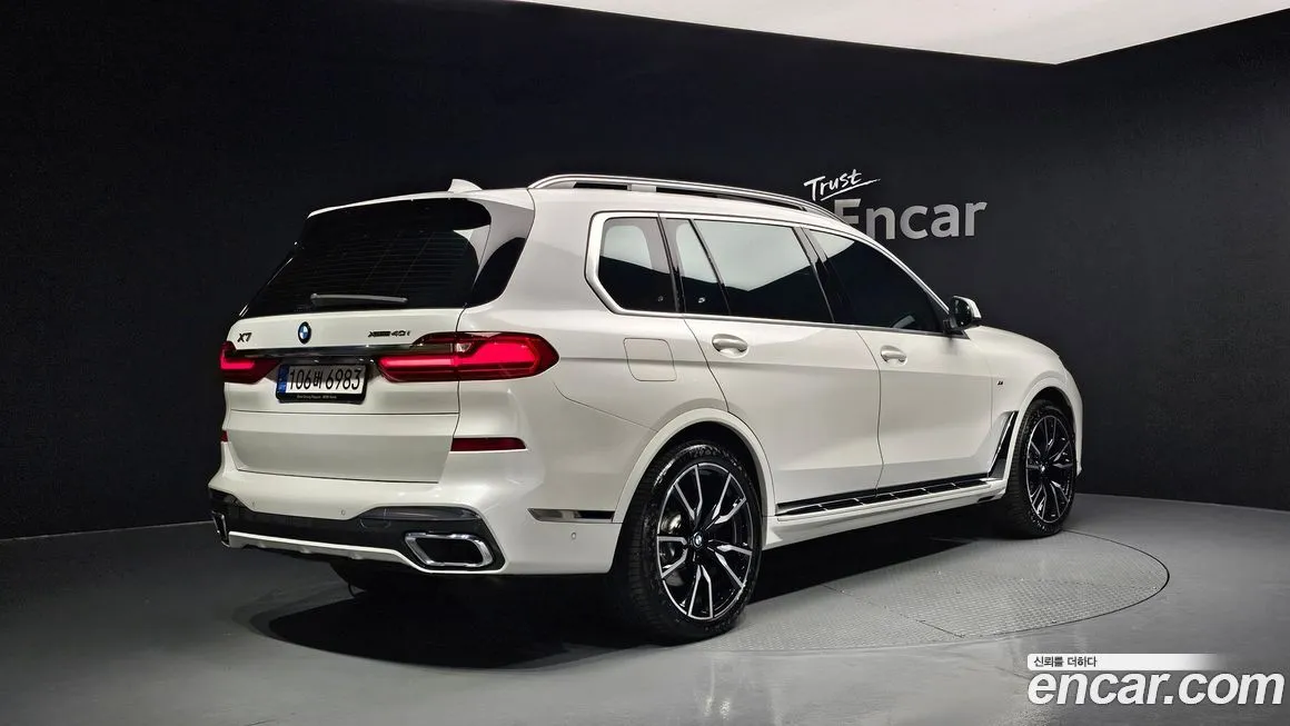 BMW X7 — фото 2
