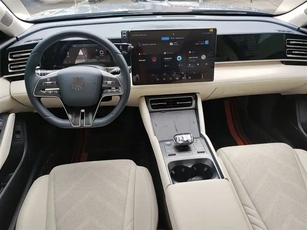 BYD Qin L — фото 10
