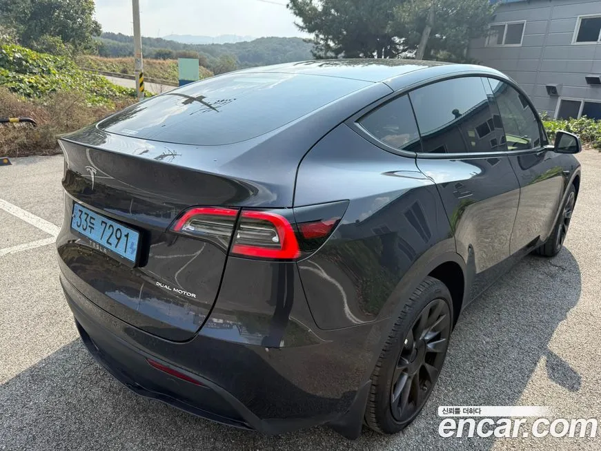 Tesla Model Y — фото 2