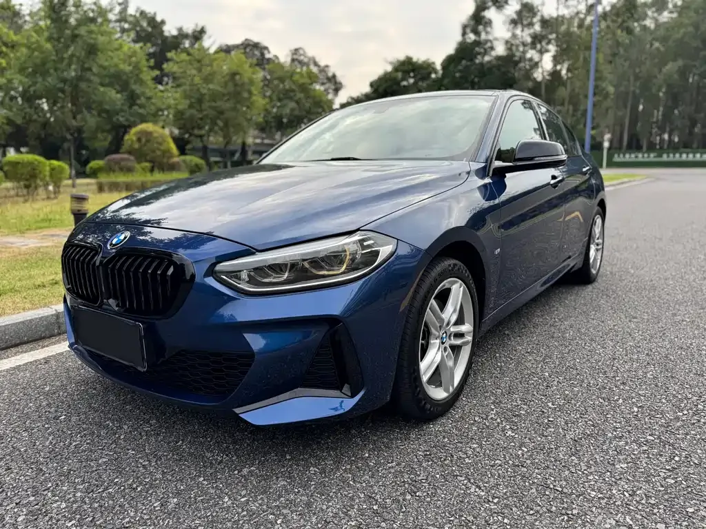 BMW 1 Series — фото 1
