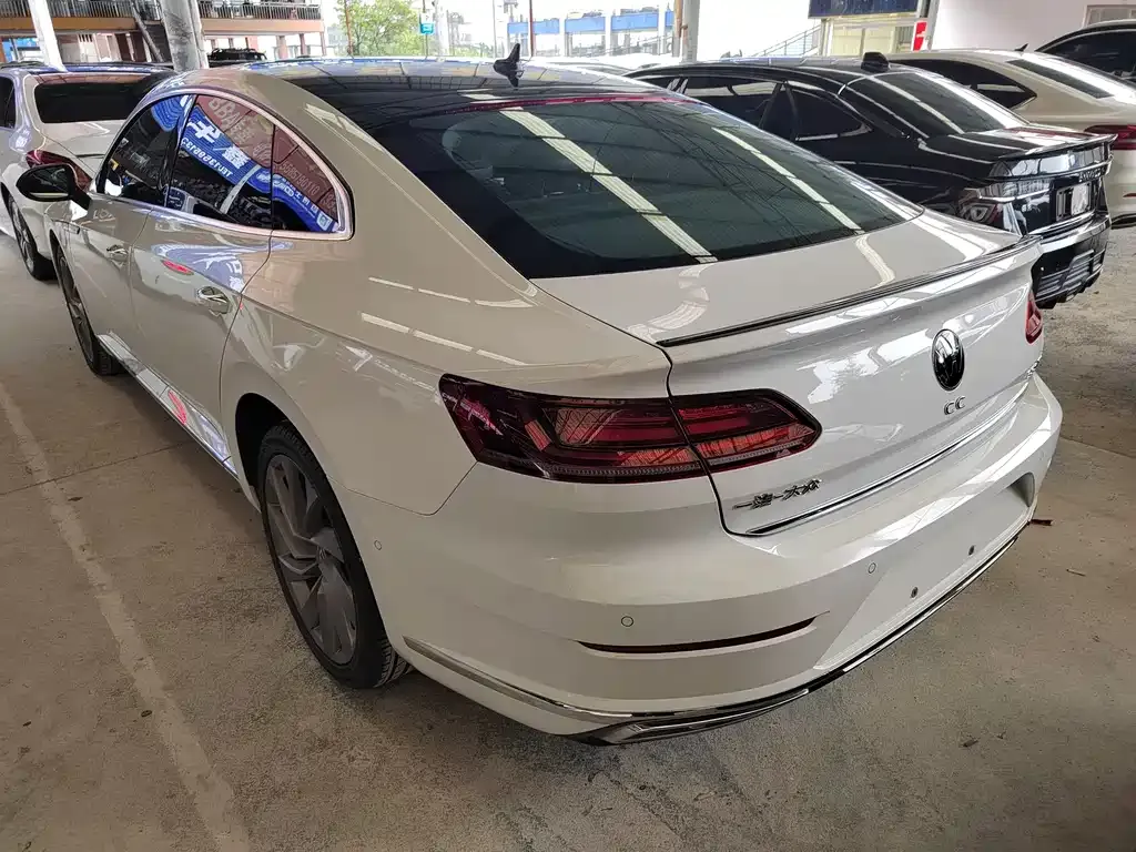 Volkswagen CC — фото 6