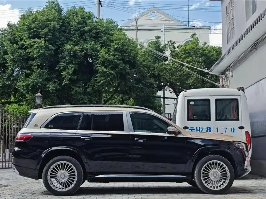 Mercedes-Benz GLS — фото 5