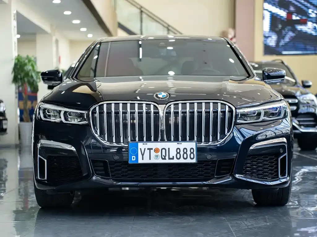 BMW 7 Series — фото 5