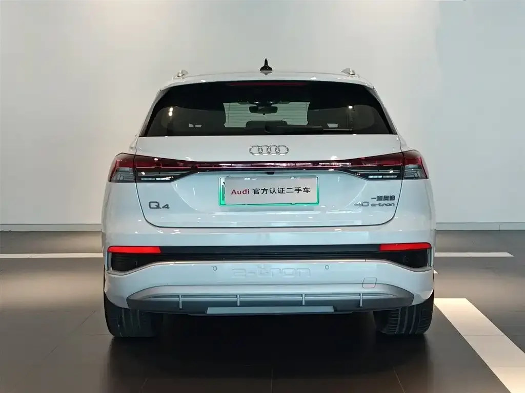 Audi Q4 e-tron — фото 5