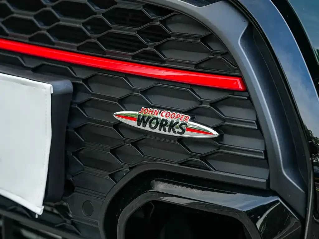 MINI JCW (John Cooper Works) — фото 10