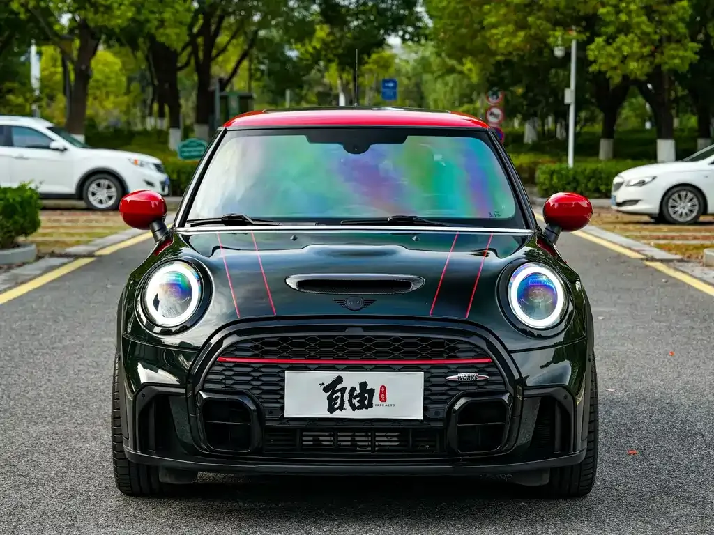 MINI JCW (John Cooper Works) — фото 2