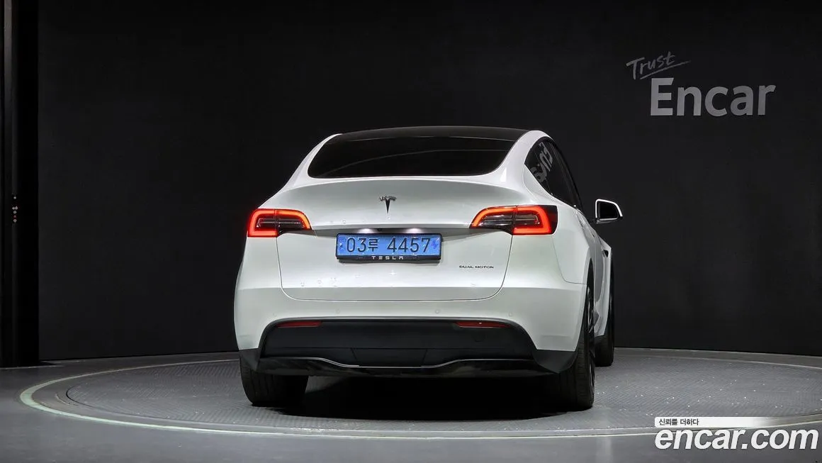 Tesla Model Y — фото 4