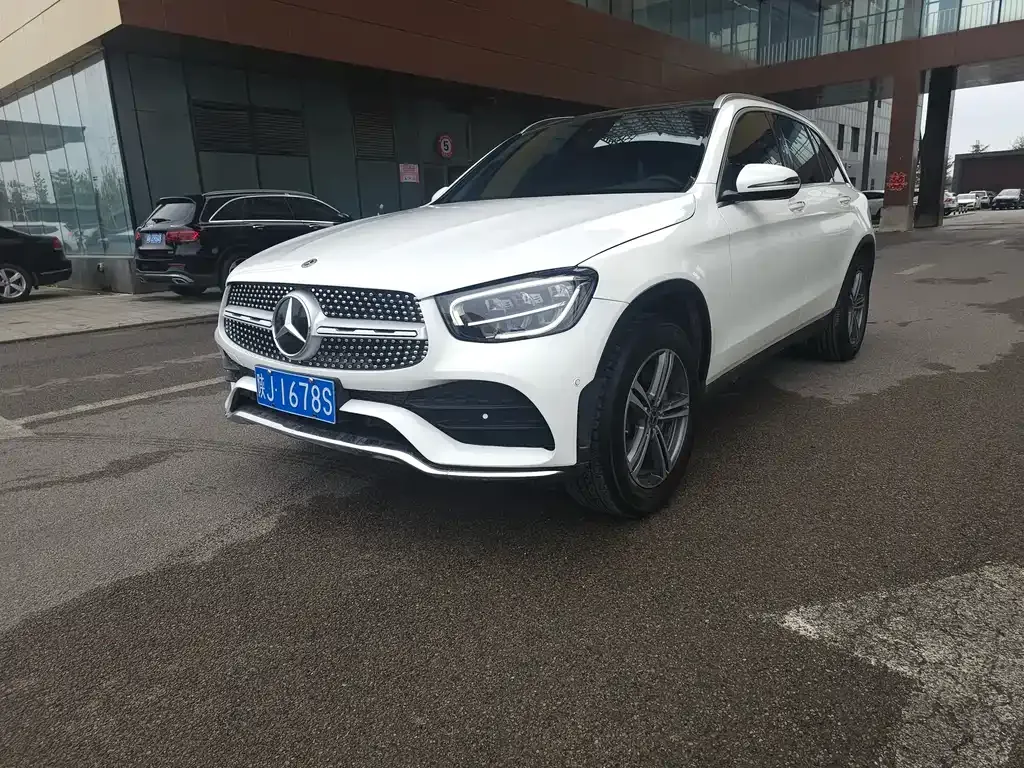 Mercedes-Benz GLC — фото 1