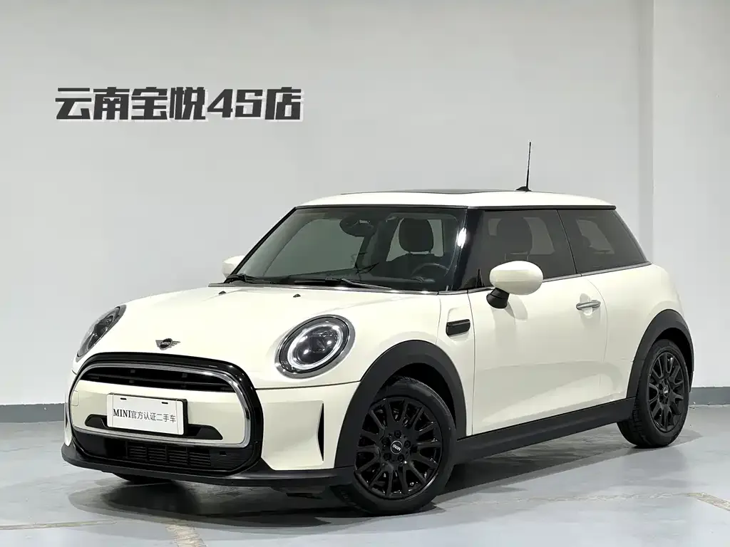 MINI Cooper (3-door) — фото 1
