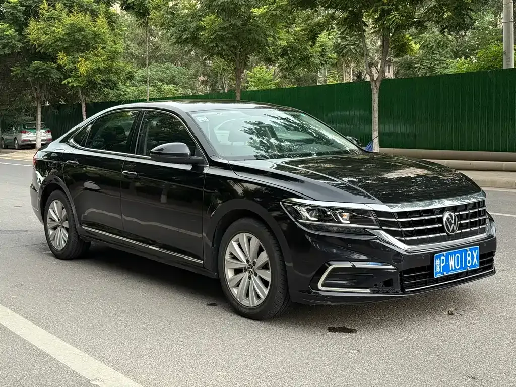 Volkswagen Passat — фото 3