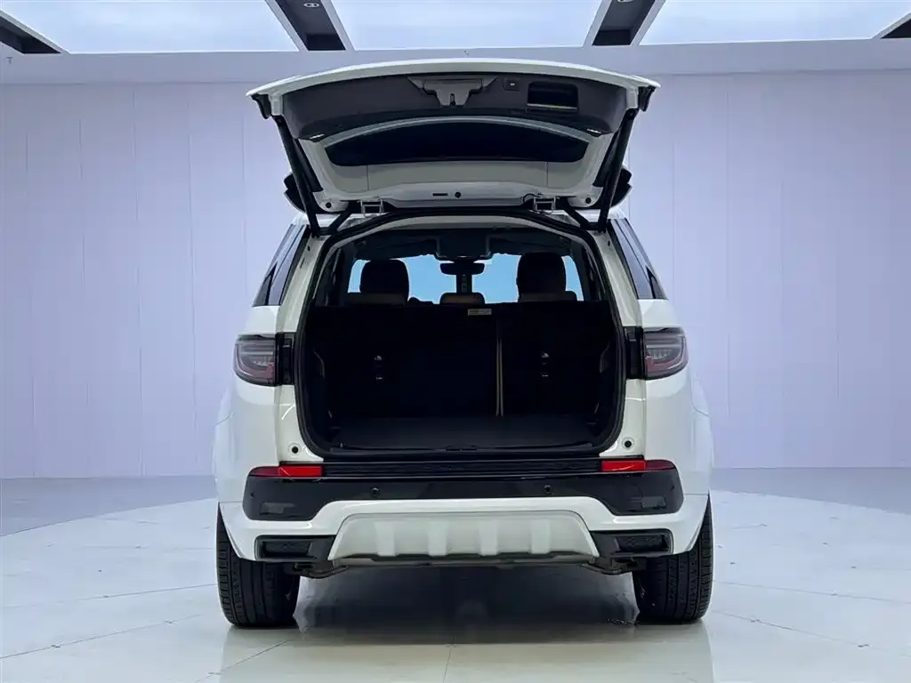 Land Rover Discovery Sport — фото 9