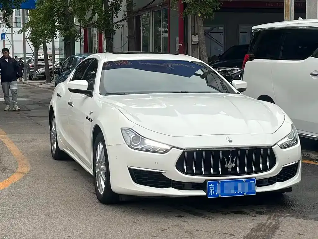 Maserati Ghibli — фото 6