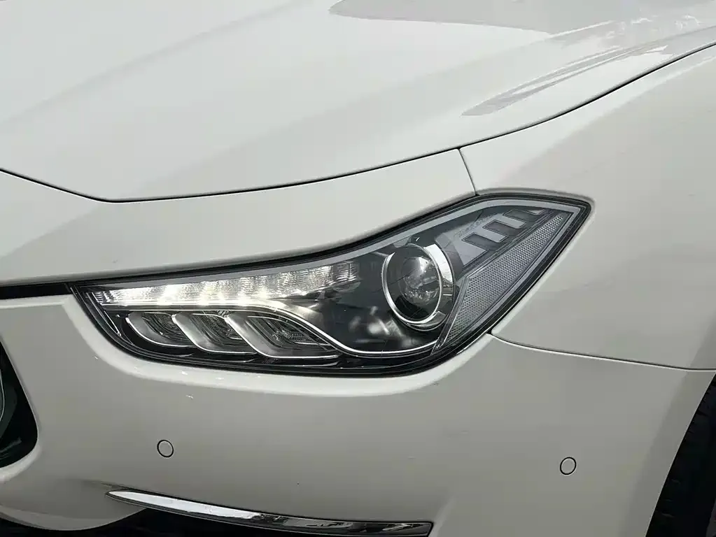 Maserati Ghibli — фото 9