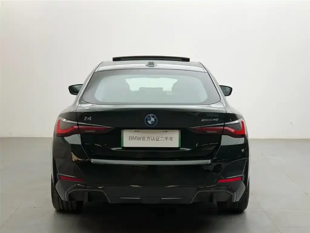 BMW i4 — фото 5