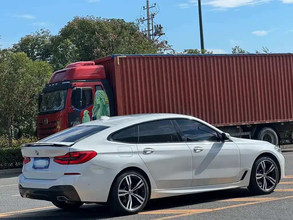 BMW 6 Series GT — фото 9