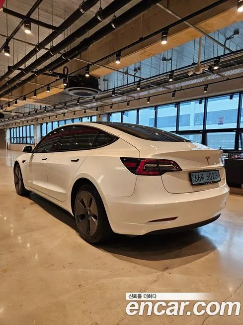 Tesla Model 3 — фото 6