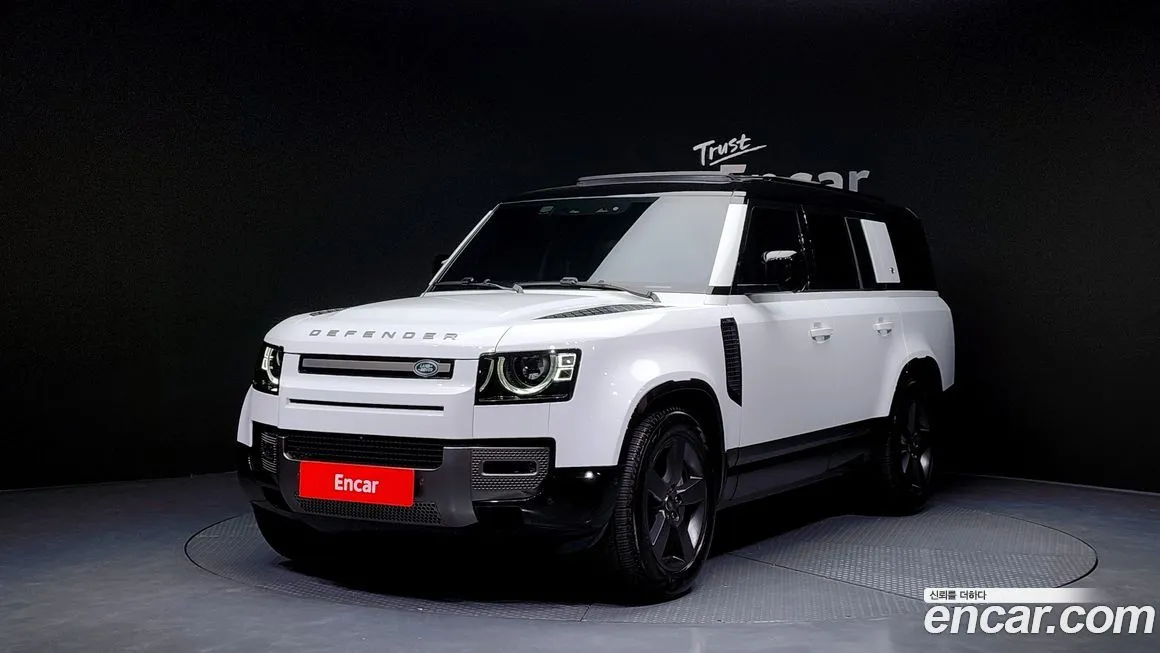 Land Rover Defender — фото 1