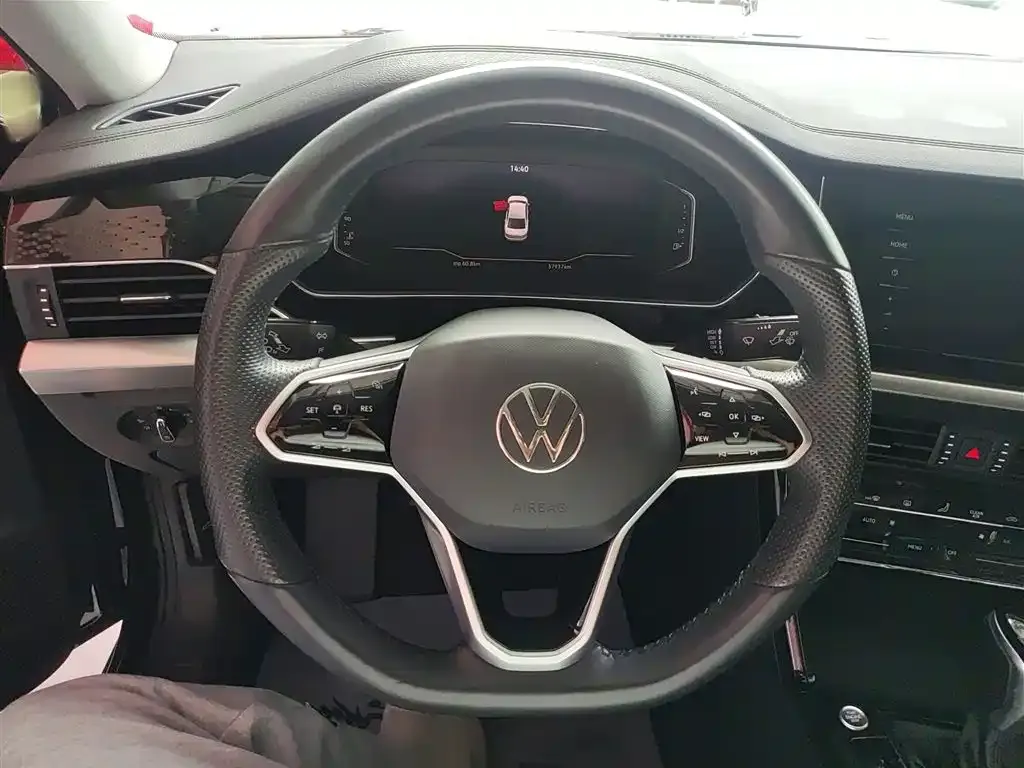 Volkswagen Passat — фото 3
