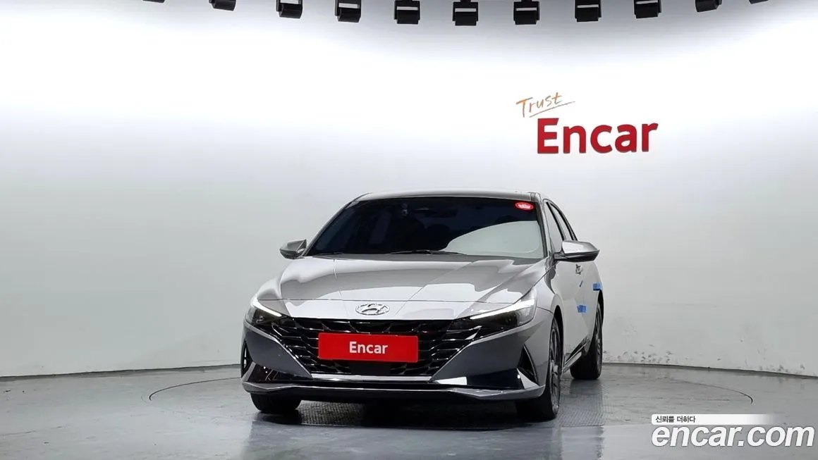 Hyundai AVANTE — фото 3