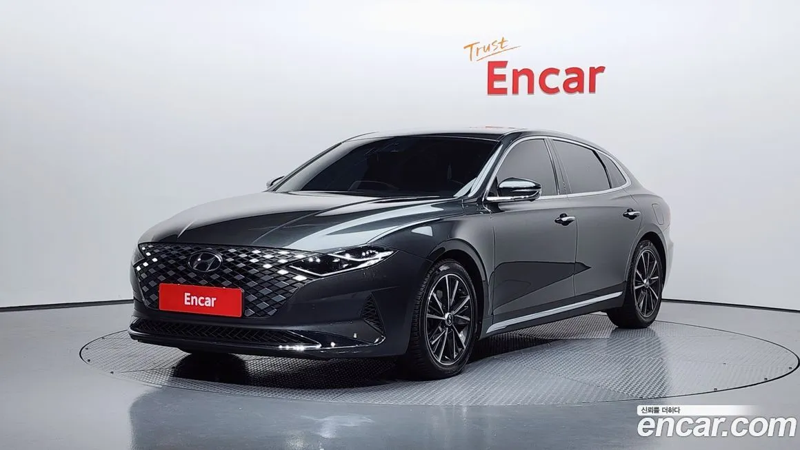 Hyundai Grandeur — фото 1
