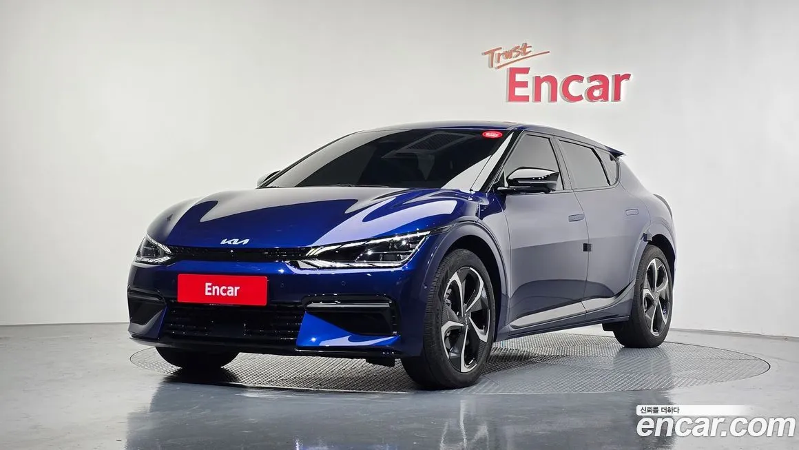 Kia EV6 — фото 1