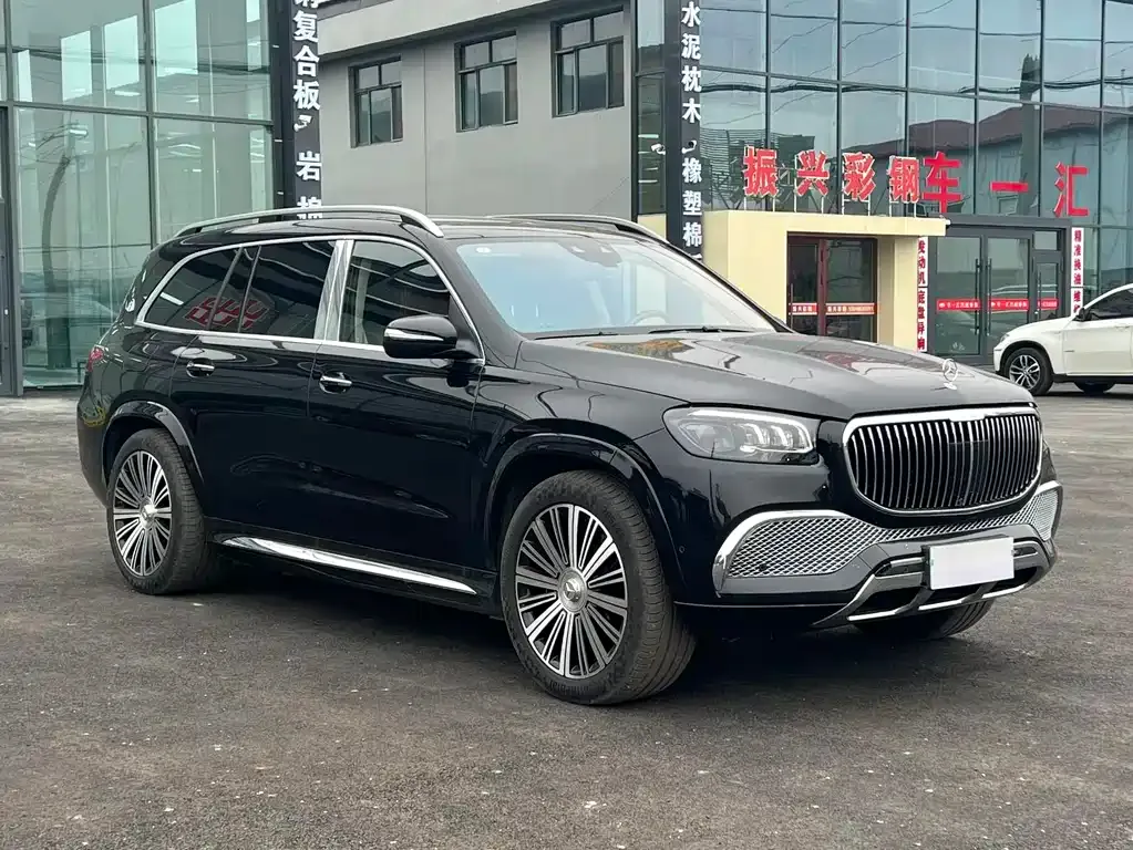 Mercedes-Benz GLS — фото 1