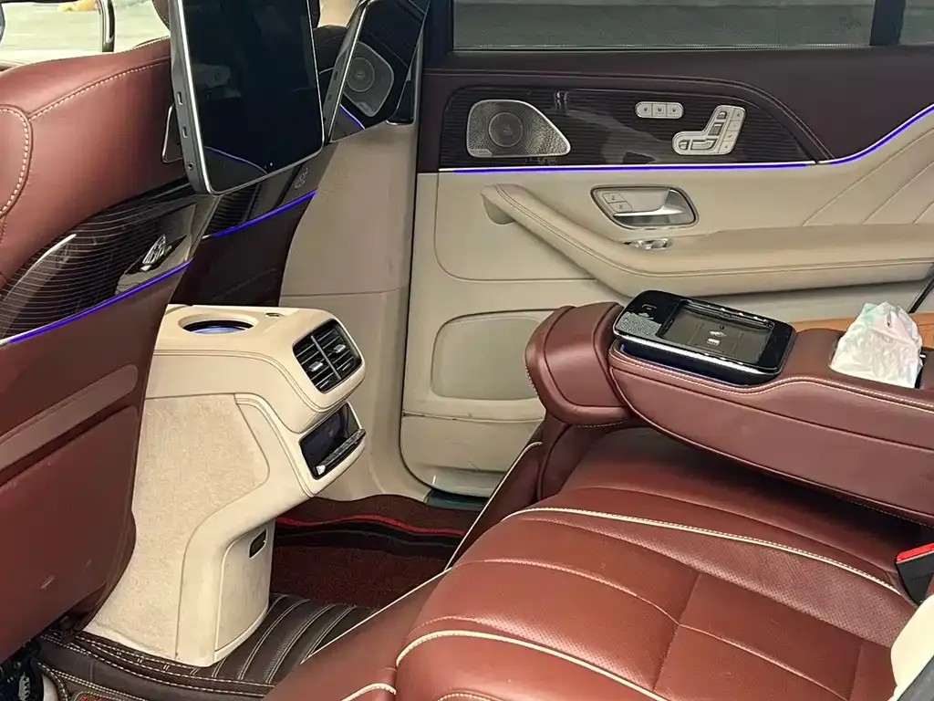 Mercedes-Benz GLS — фото 5