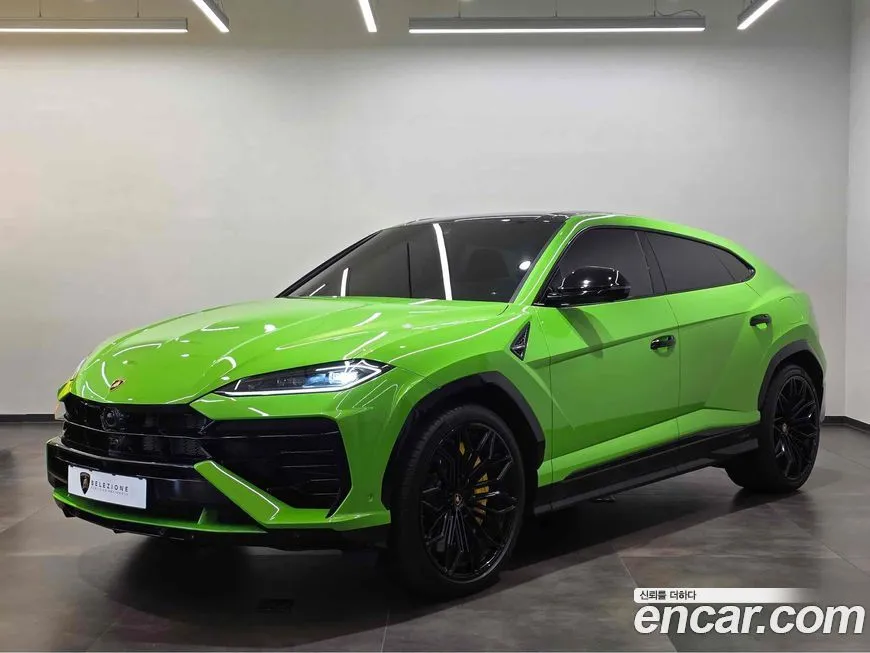 Lamborghini Urus — фото 1
