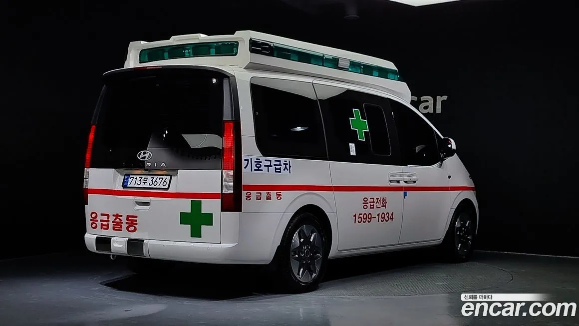 Hyundai Staria — фото 2