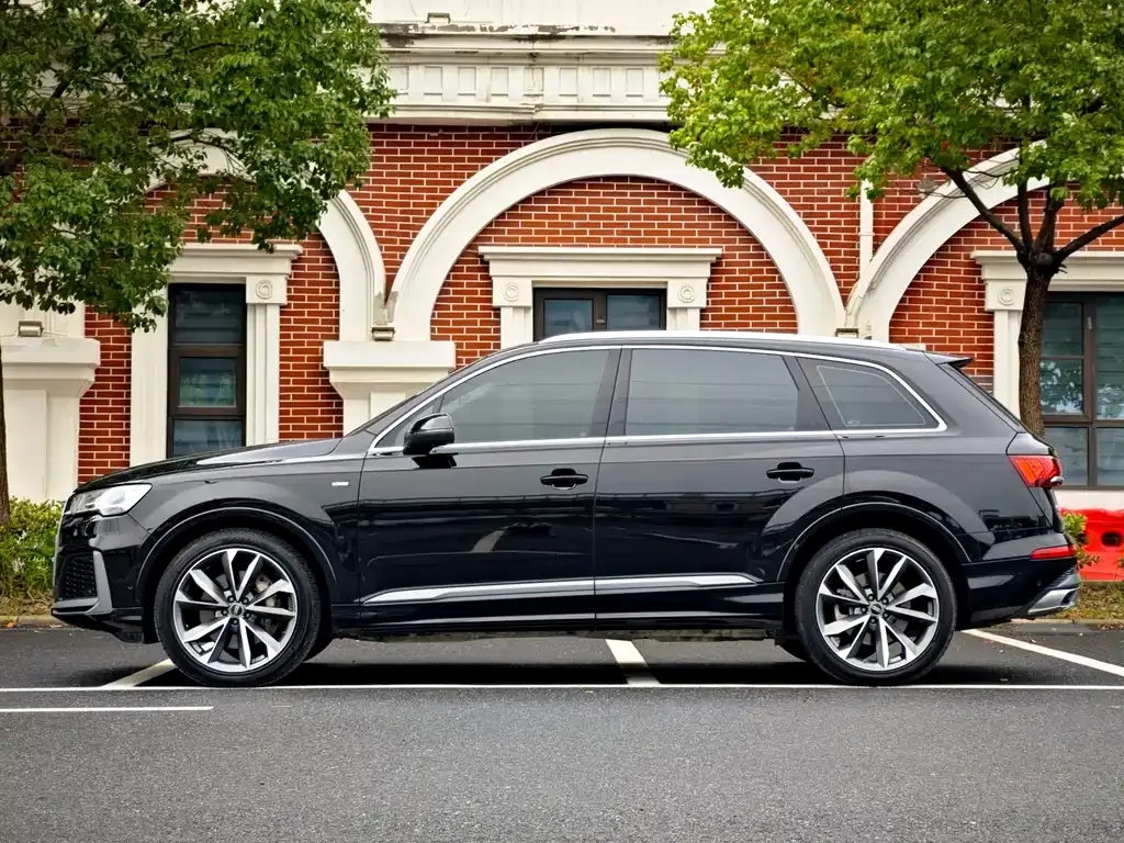 Audi Q7 — фото 4