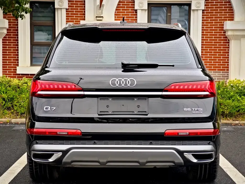 Audi Q7 — фото 5