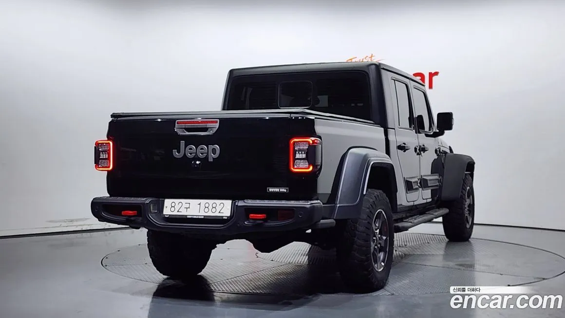 Jeep Gladiator — фото 2