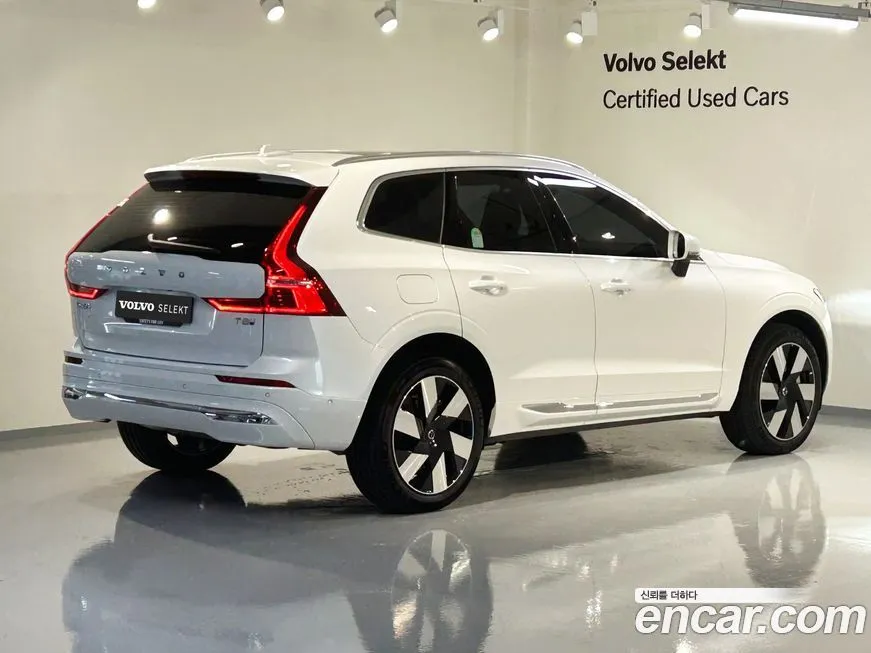 Volvo XC60 — фото 2