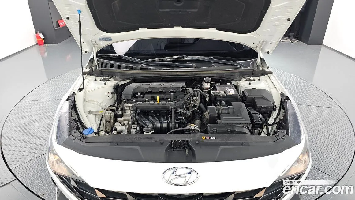 Hyundai AVANTE — фото 6