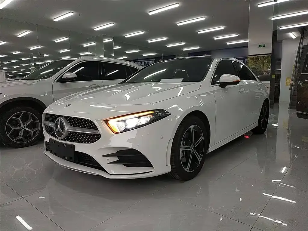 Mercedes-Benz A-Class — фото 1