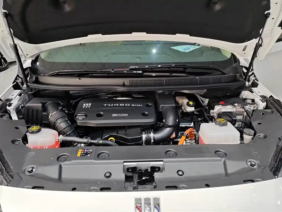 Buick GL8 Hybrid — фото 10