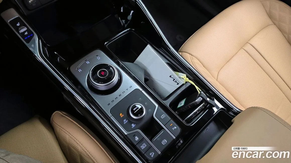 Kia Sorento — фото 9