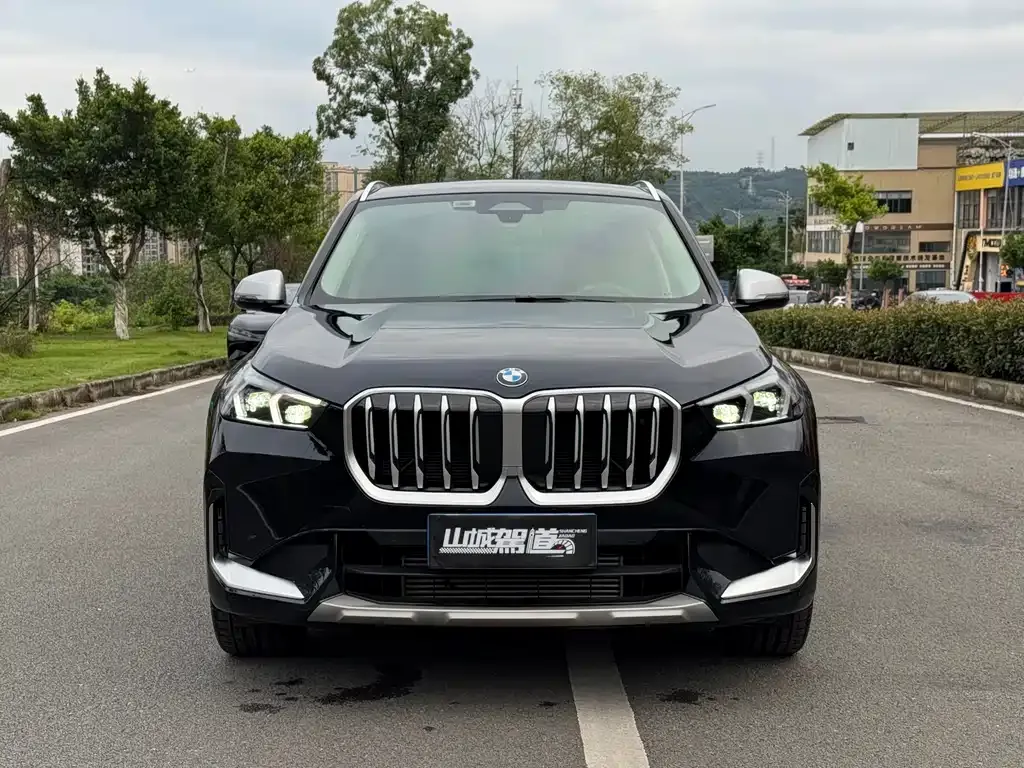 BMW X1 — фото 2