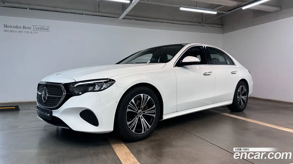 Mercedes-Benz E-Class — фото 1