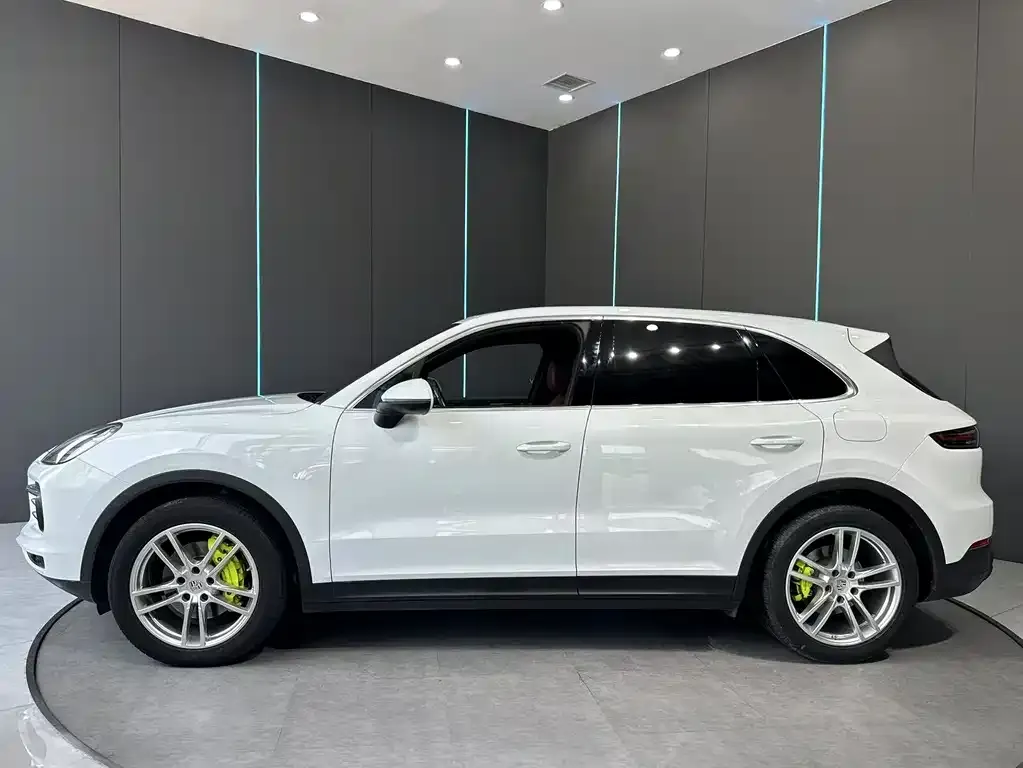 Porsche Cayenne Hybrid — фото 4